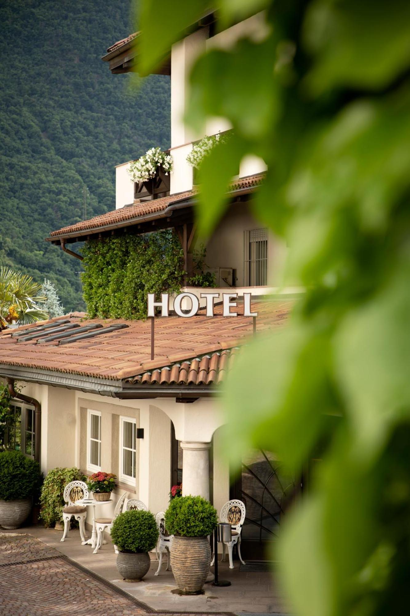 Hotel Magdalener Hof Bolzano Exterior photo